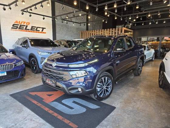 FIAT TORO 2.0 16V TURBO DIESEL ULTRA 4WD AT9 FIAT TORO 2.0 16V TURBO DIESEL ULTRA 4WD AT9
